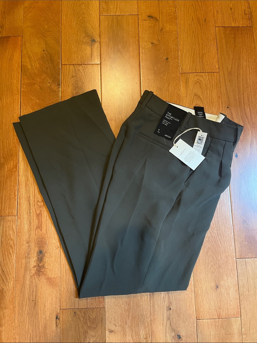 Aritzia NWT Effortless Pants - Tall version - Dark Olive